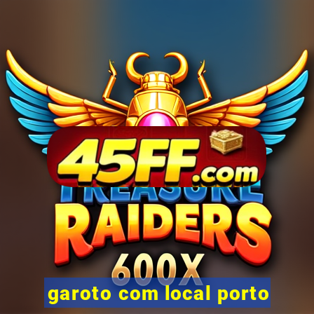 garoto com local porto